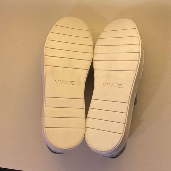 Brand new in box. Vince. Slip-on sneaker. Size 9.5 - Picture 6 of 9